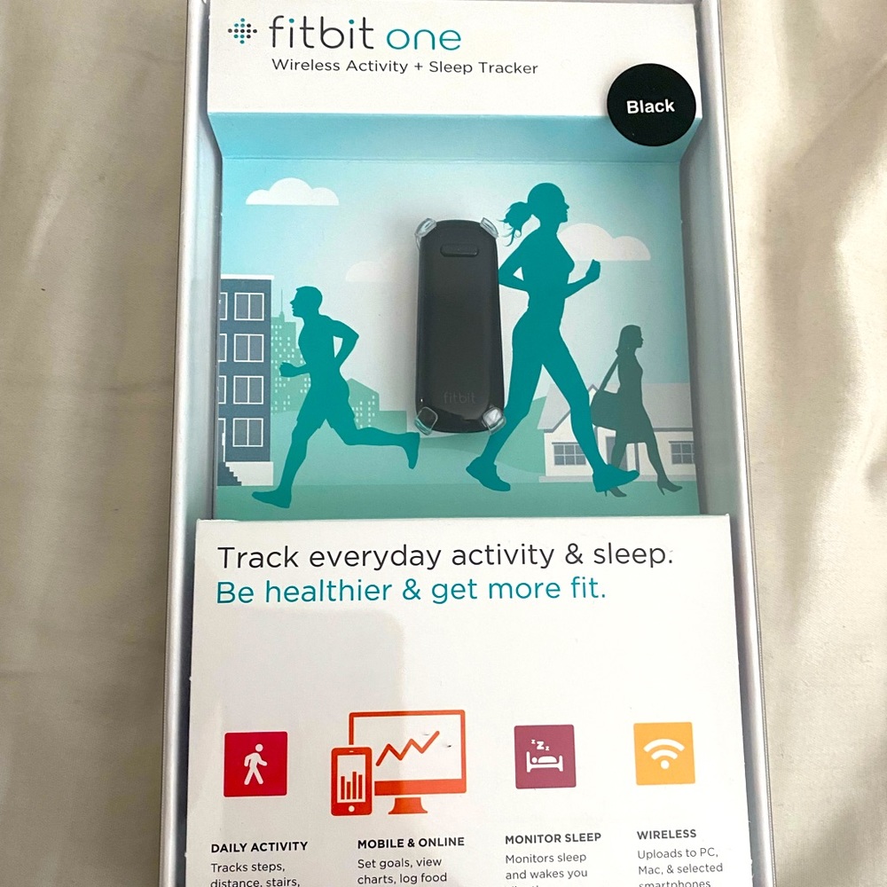 Fitbit One Wireless Activity & Sleep Tracker